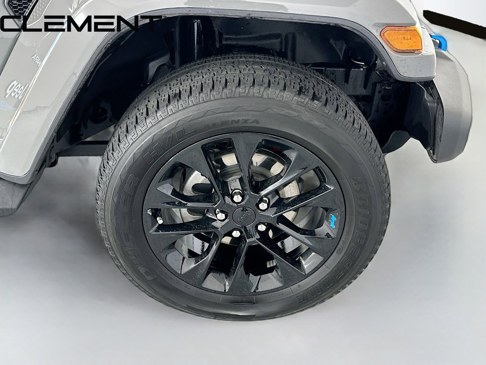 Used 2022 Jeep Wrangler Unlimited Sahara w/ Cold Weather Group image 36