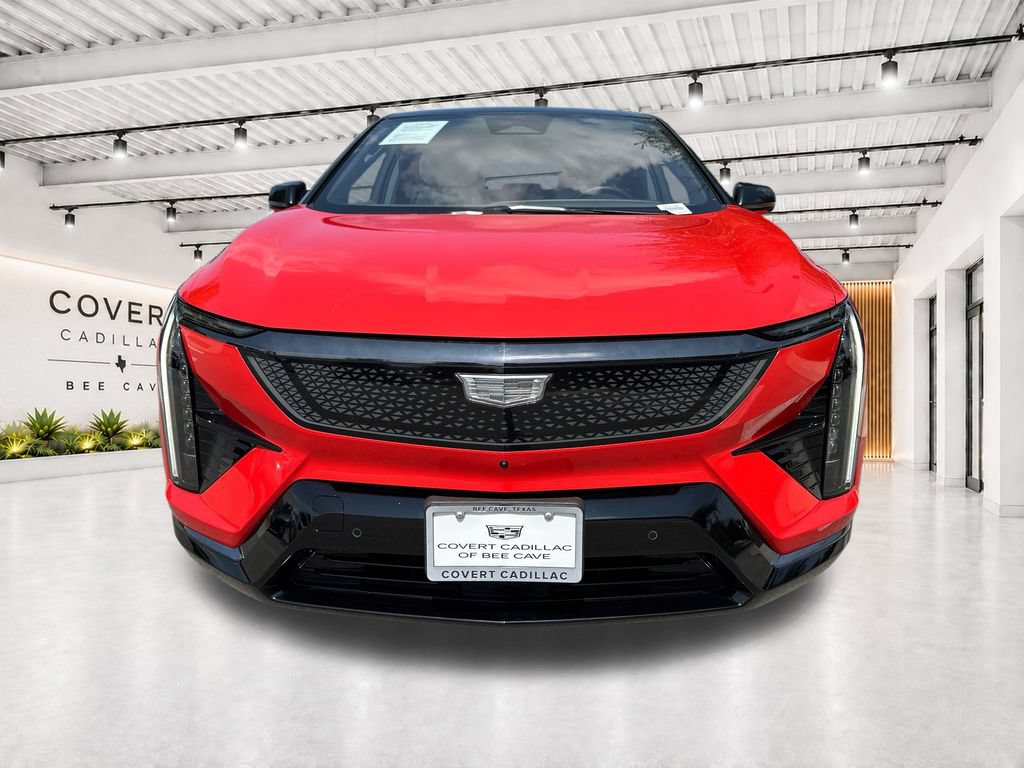 Used 2025 Cadillac Optiq Sport 1 AWD/4WD image 3