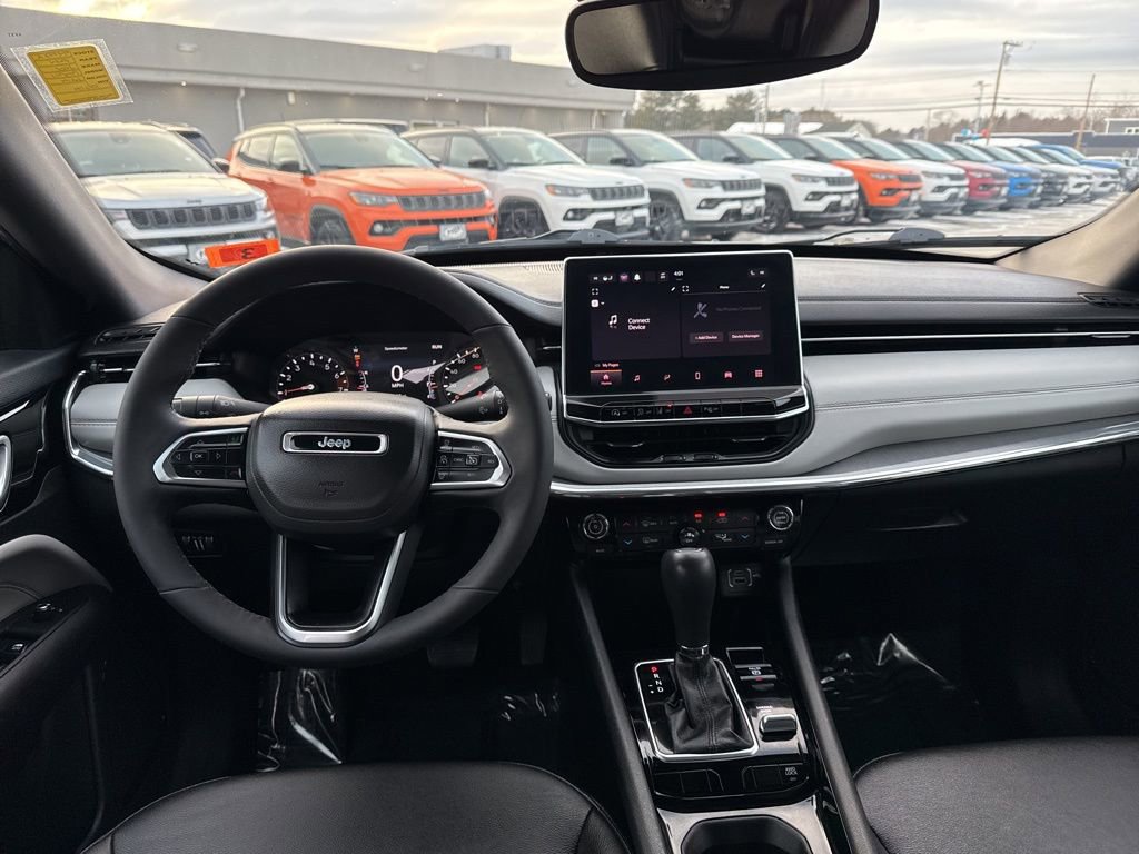 Used 2024 Jeep Compass Limited image 20