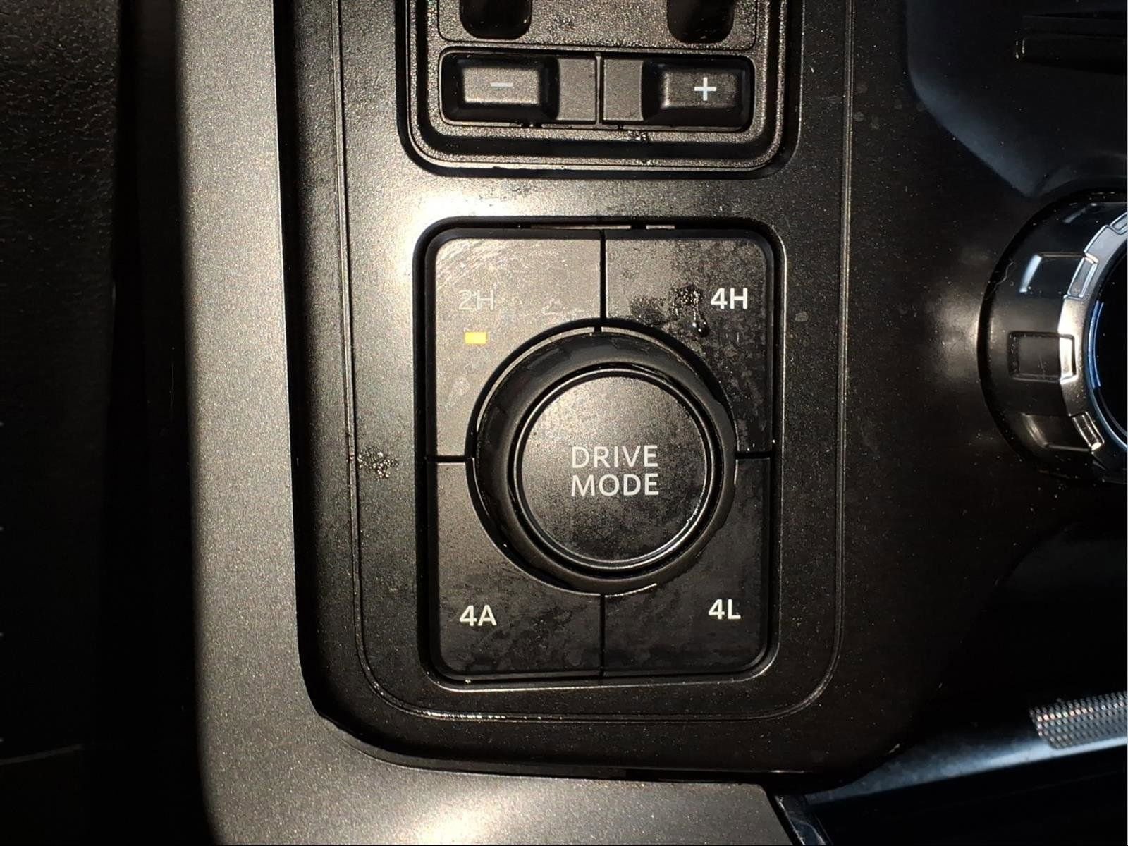 Used 2021 Ford F150 Lariat w/ Equipment Group 502A High image 9