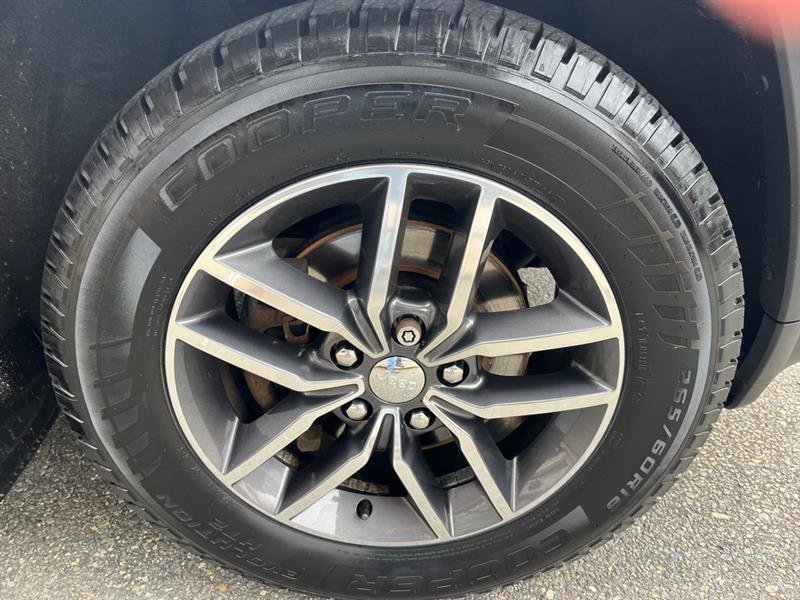 Used 2018 Jeep Grand Cherokee Limited image 9