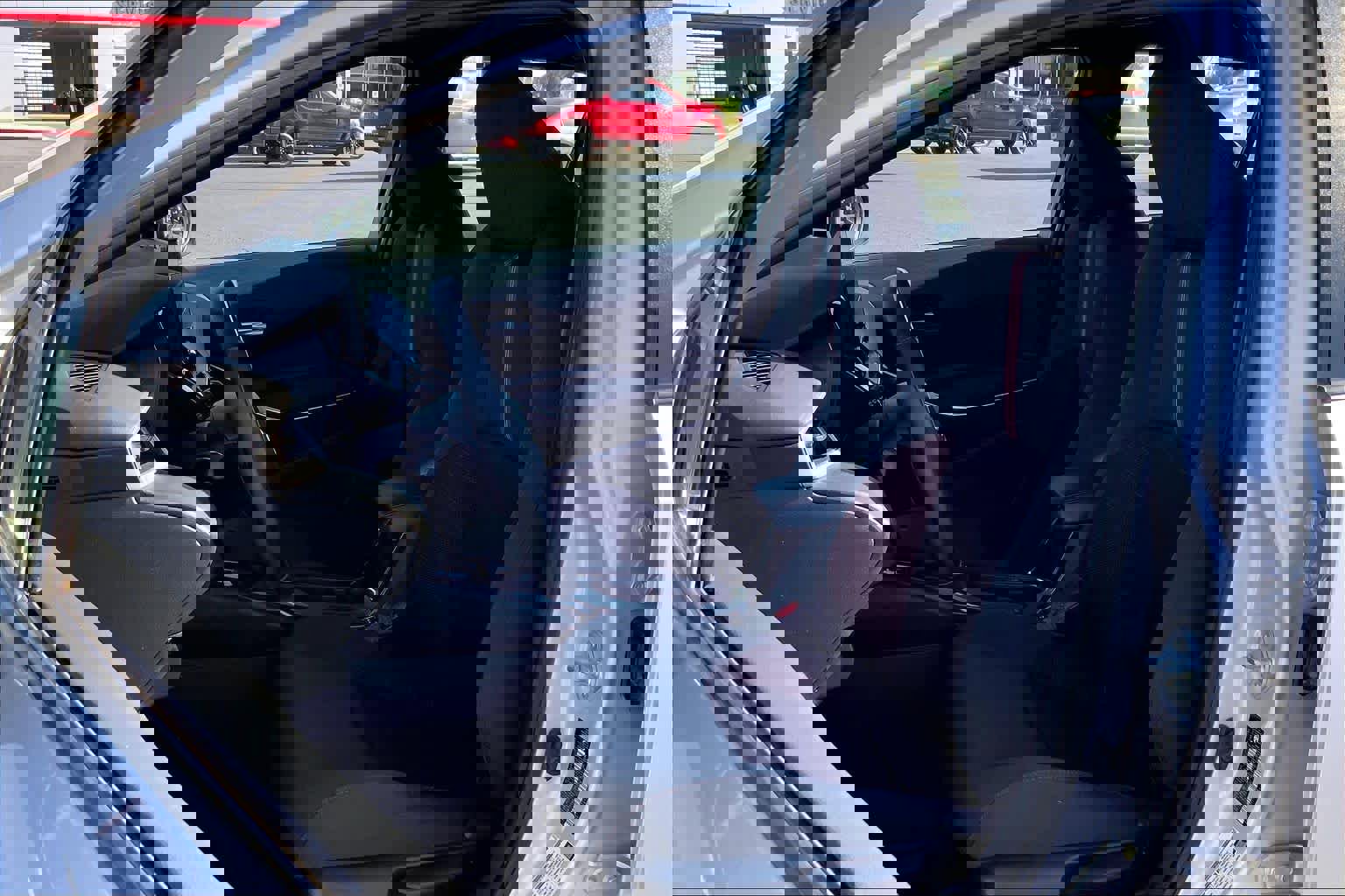 Used 2023 Toyota Corolla SE image 8