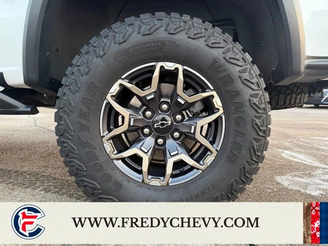 Used 2024 Chevrolet Colorado ZR2 w/ Safety Package image 23