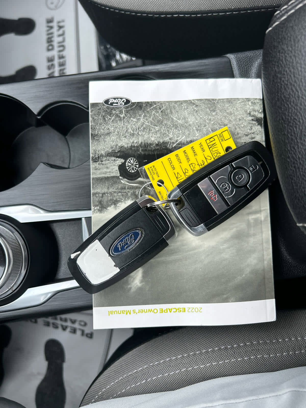 Used 2022 Ford Escape SE w/ Cold Weather Package image 22