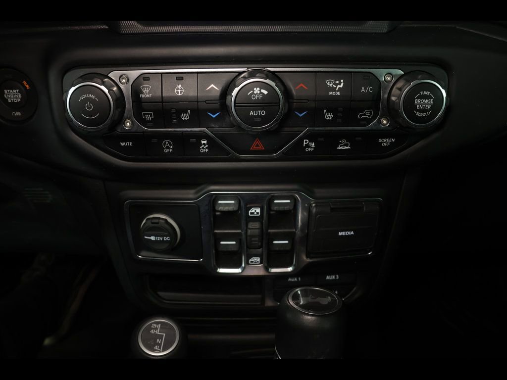 Used 2021 Jeep Wrangler Unlimited Sahara image 24