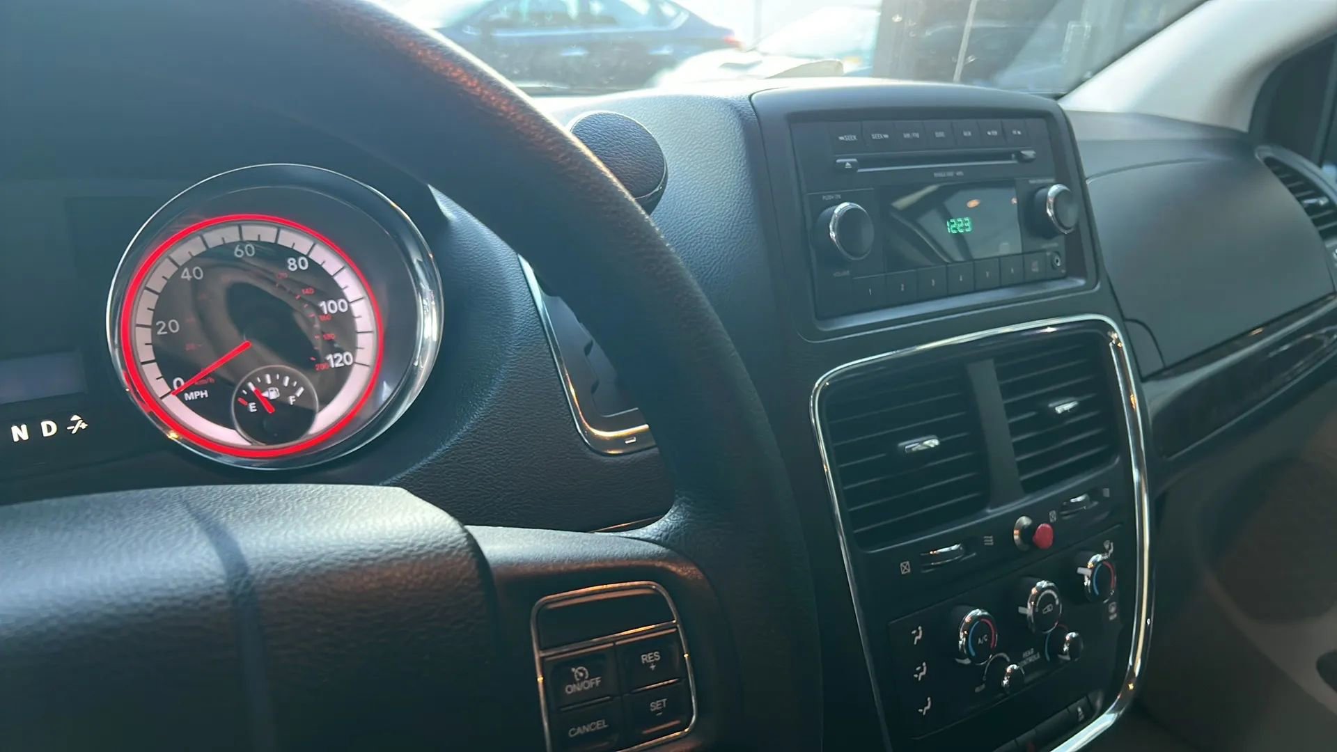 Used 2011 Dodge Grand Caravan Mainstreet w/ PWR Convenience Group FWD image 35