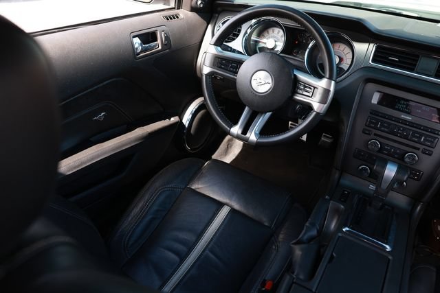Used 2010 Ford Mustang GT Premium RWD image 23
