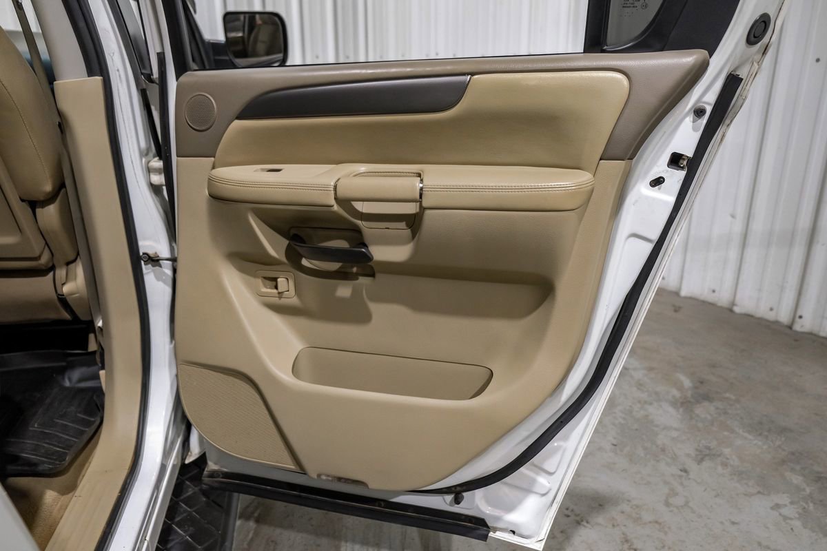 Used 2012 Nissan Armada SV image 46