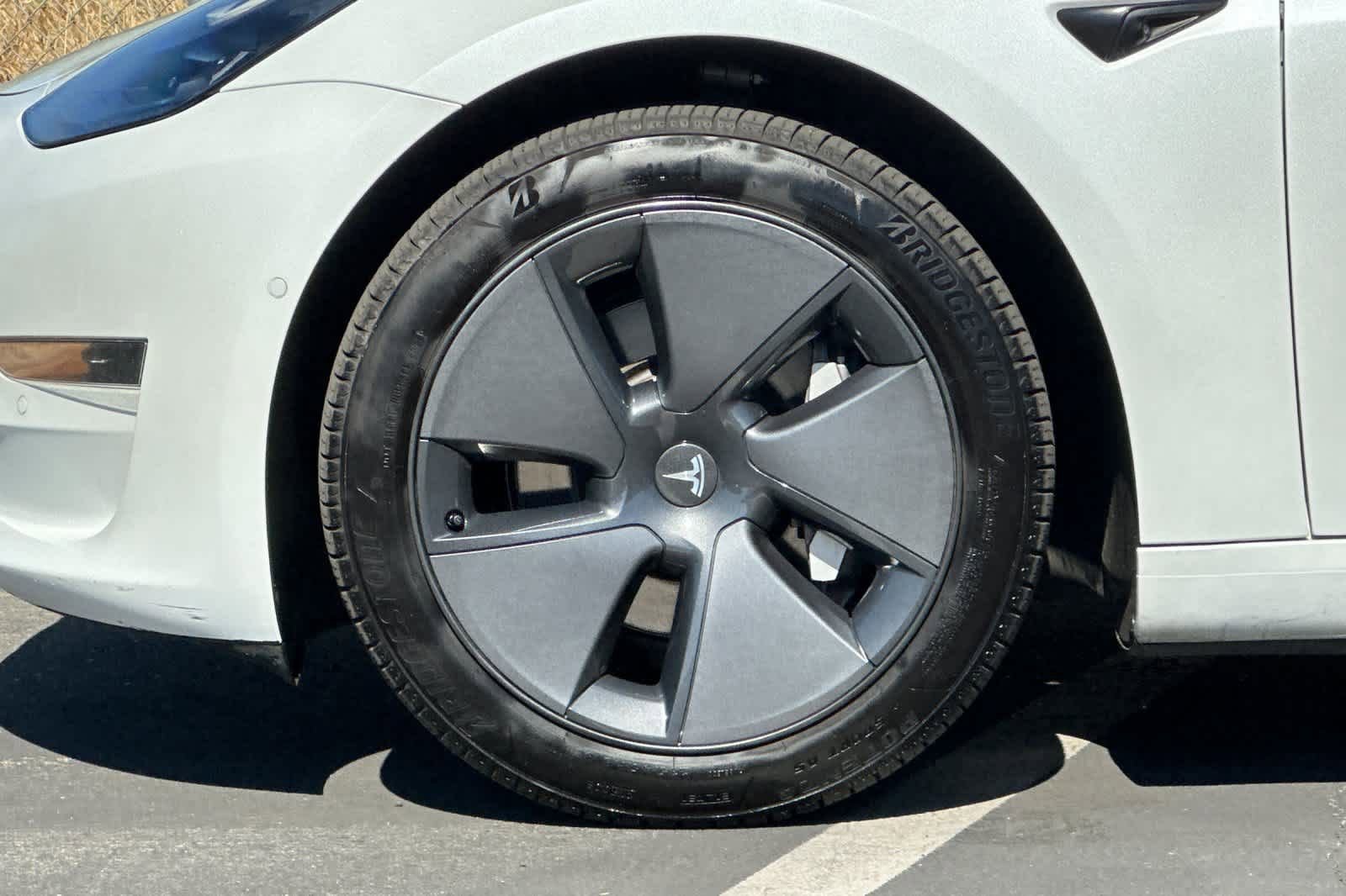 Used 2021 Tesla Model 3 Standard Range Plus RWD image 24