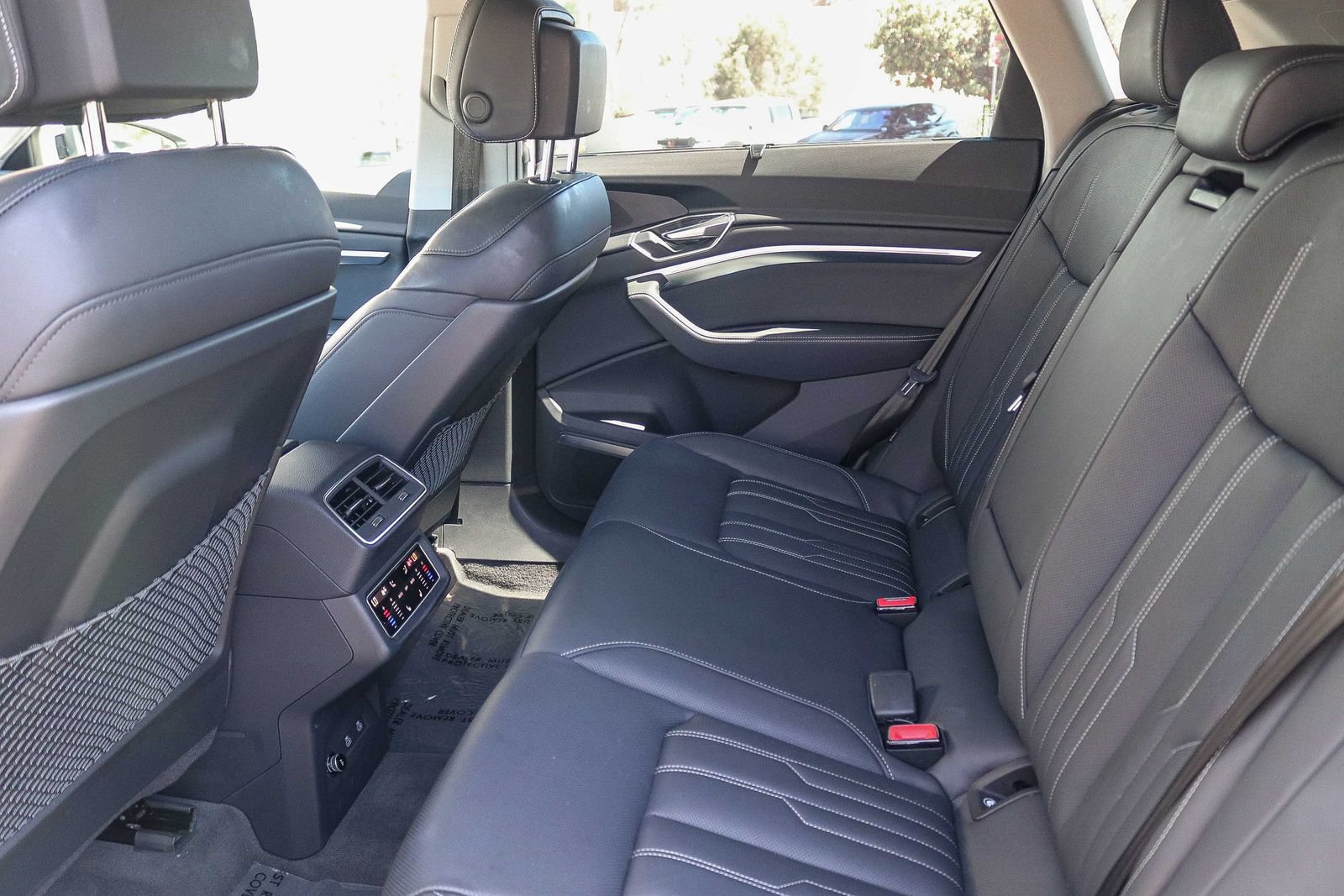 Certified 2024 Audi Q8 e-tron Prestige w/ Prestige Package AWD/4WD image 19