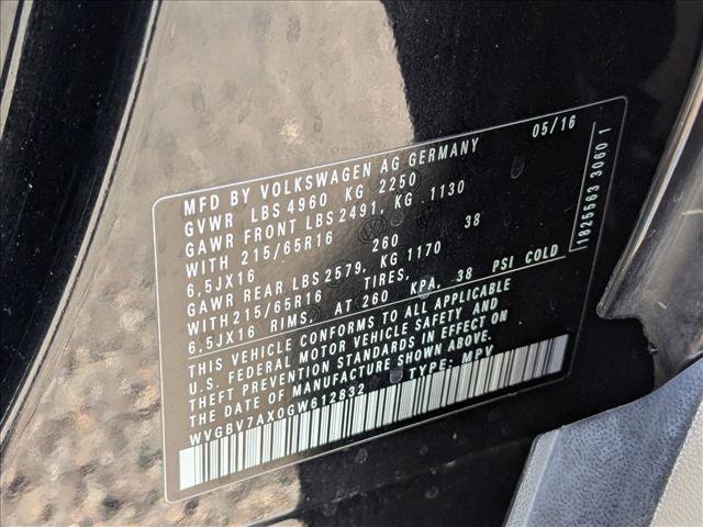 Used 2016 Volkswagen Tiguan S image 24