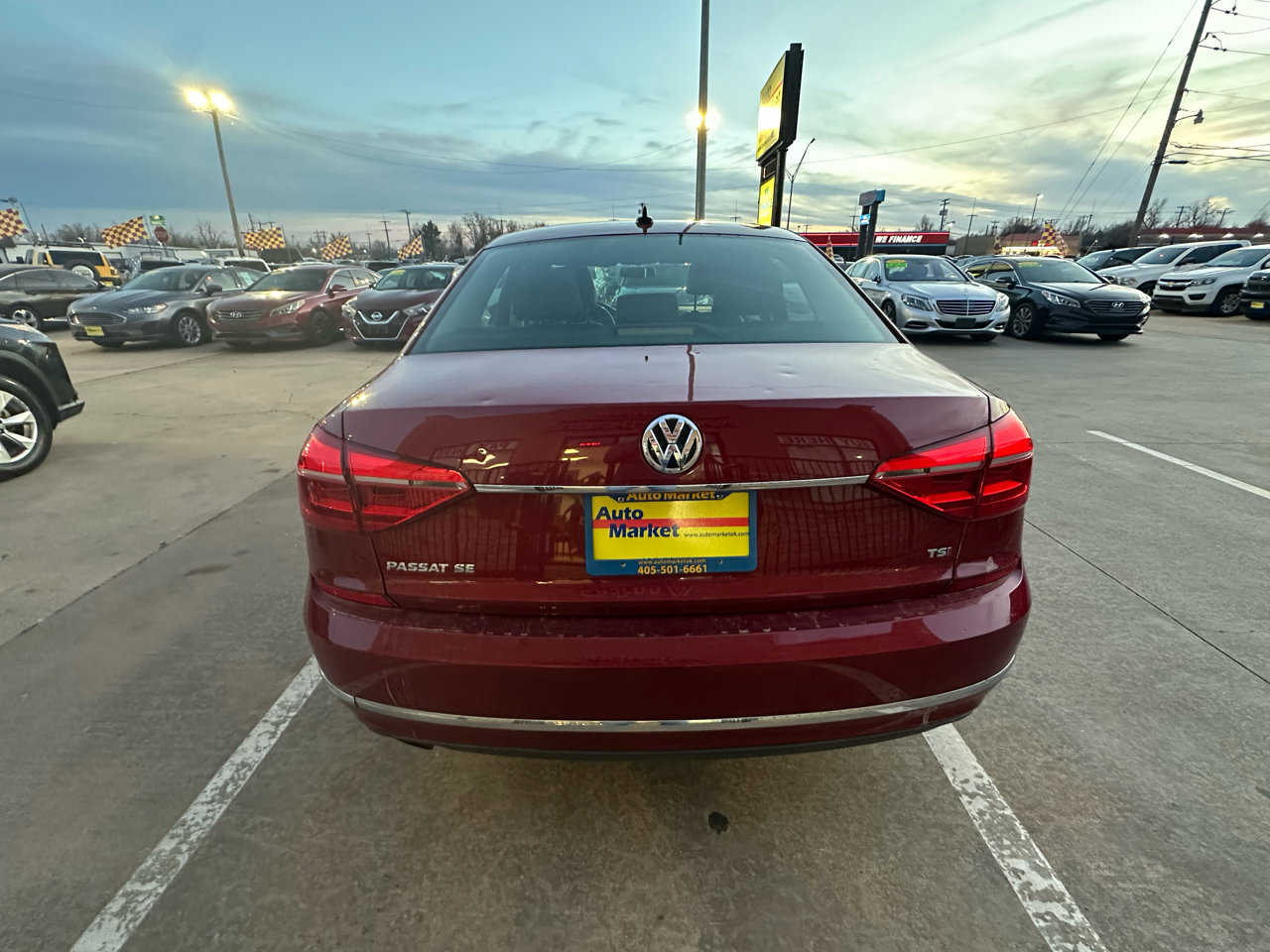 Used 2016 Volkswagen Passat 1.8T SE FWD image 6