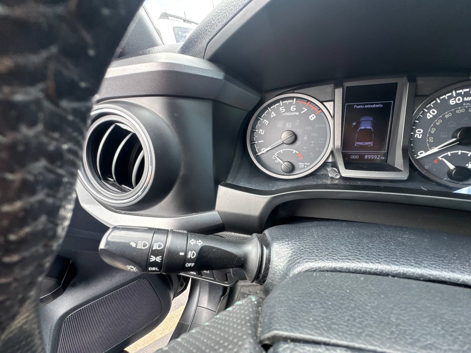 Used 2019 Toyota Tacoma TRD Sport w/ Technology Package RWD image 21
