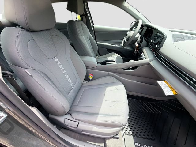 New 2026 Hyundai Elantra SE FWD image 27