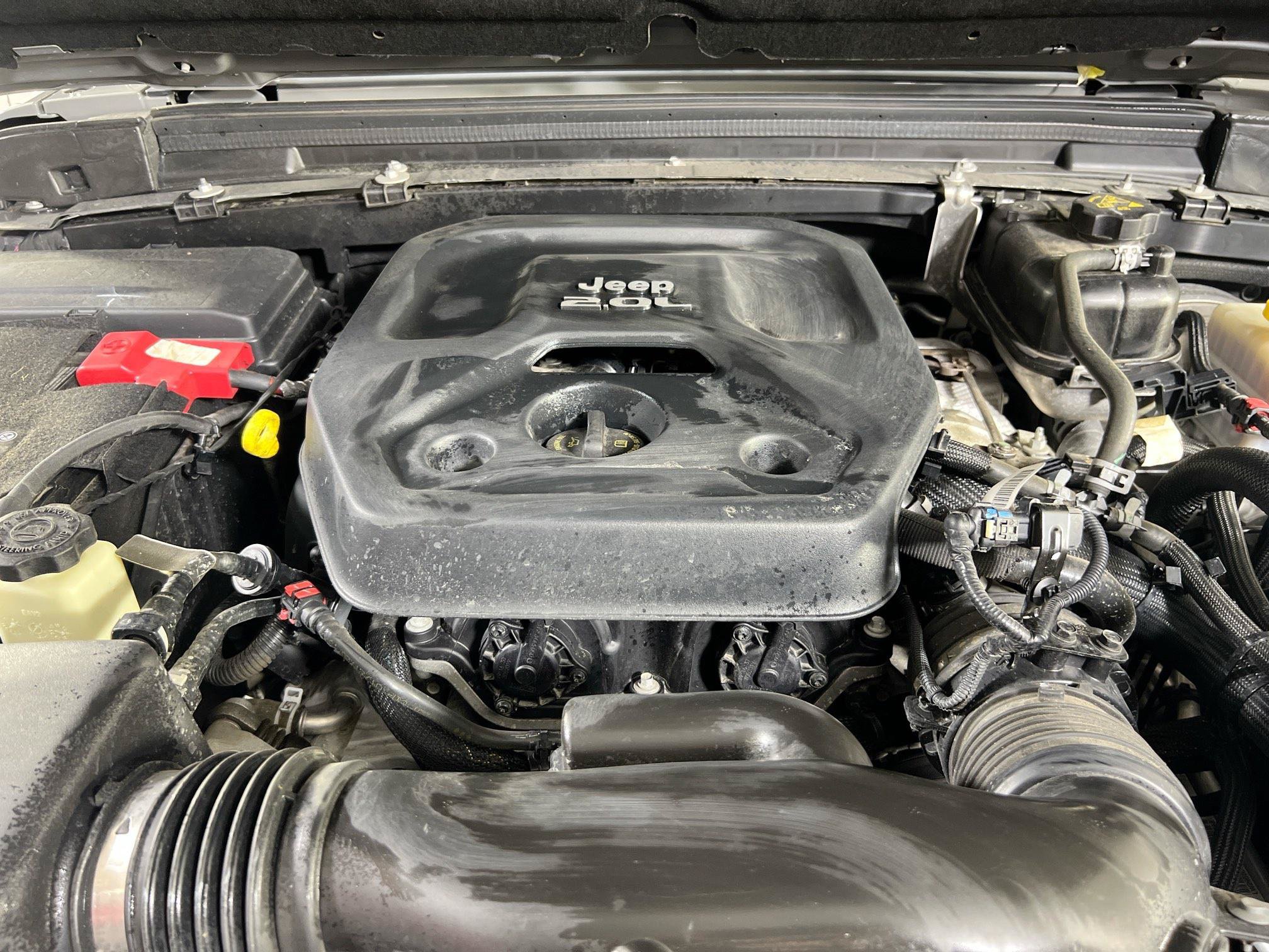 Used 2020 Jeep Wrangler Unlimited Sahara AWD/4WD image 29