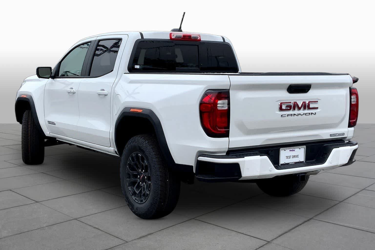 New 2026 GMC Canyon Elevation w/ Convenience Package RWD image 12