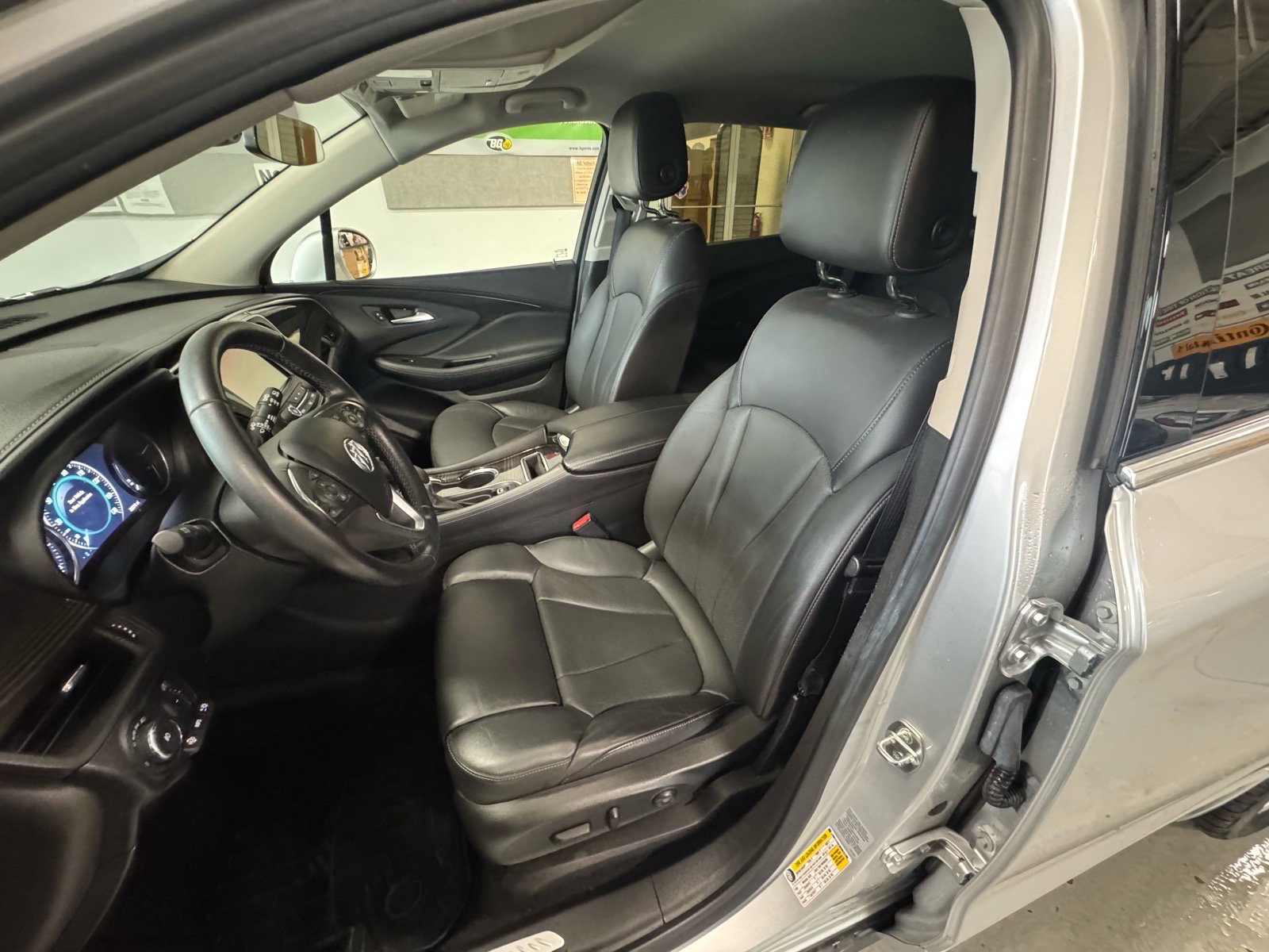 Used 2019 Buick Envision Premium w/ Driver Confidence Package image 17