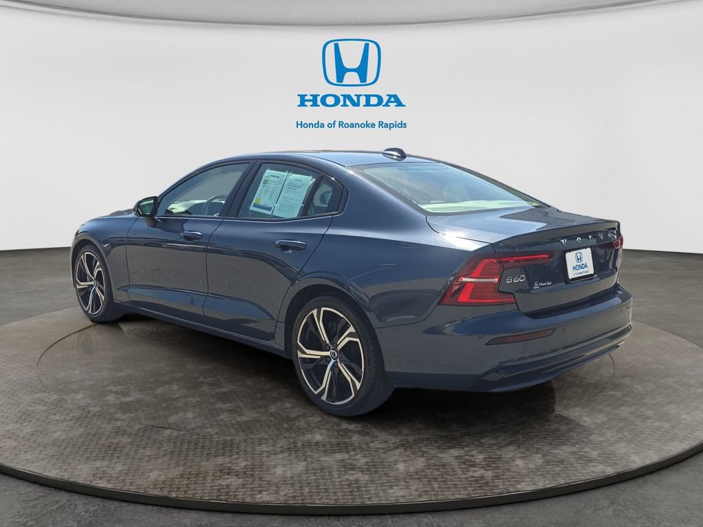 Used 2024 Volvo S60 B5 Core FWD image 3