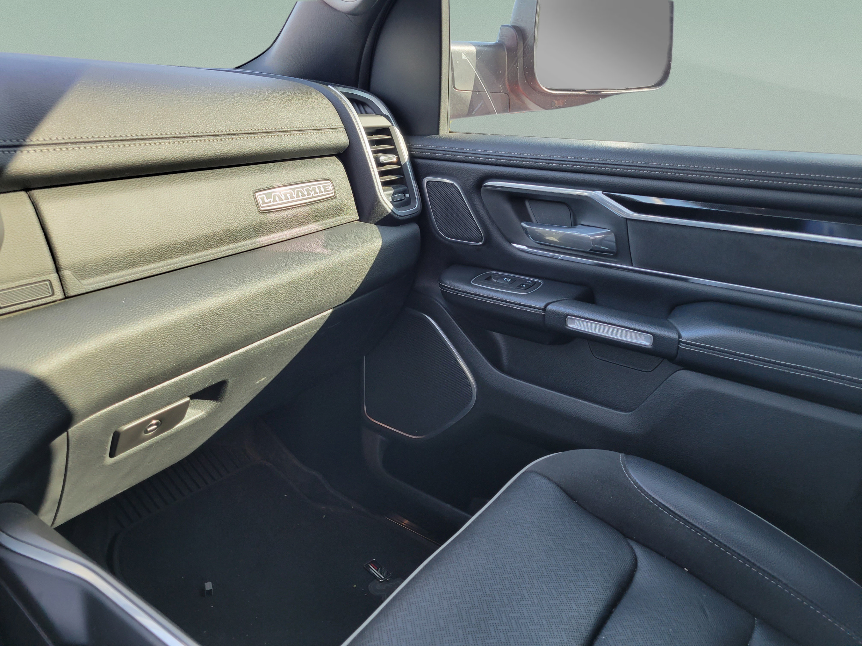 Used 2022 RAM 1500 Laramie RWD image 21