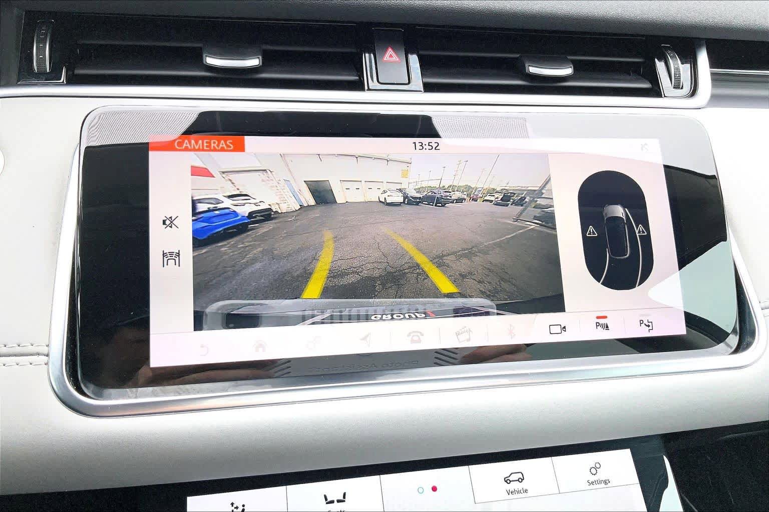 Used 2020 Land Rover Range Rover Evoque SE AWD/4WD image 27