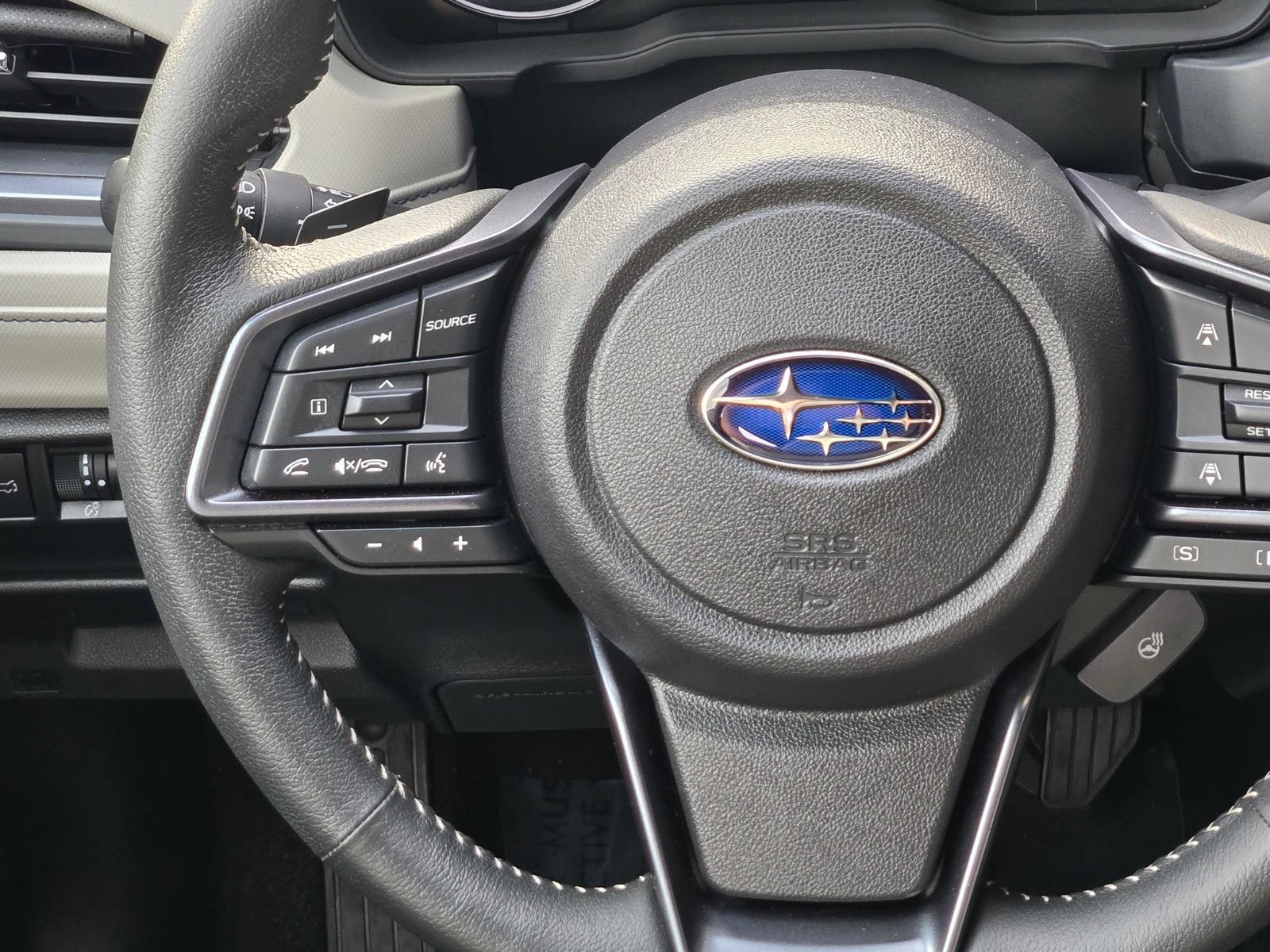 Used 2025 Subaru Forester Limited AWD/4WD image 15