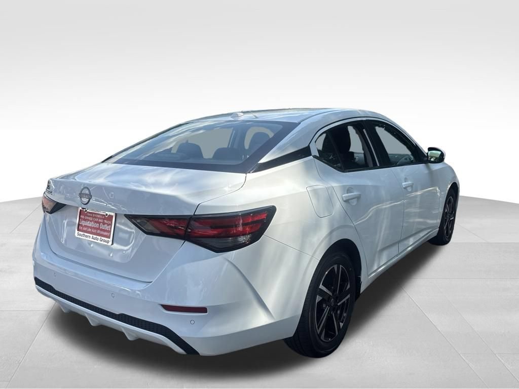 Used 2025 Nissan Sentra SV FWD image 10