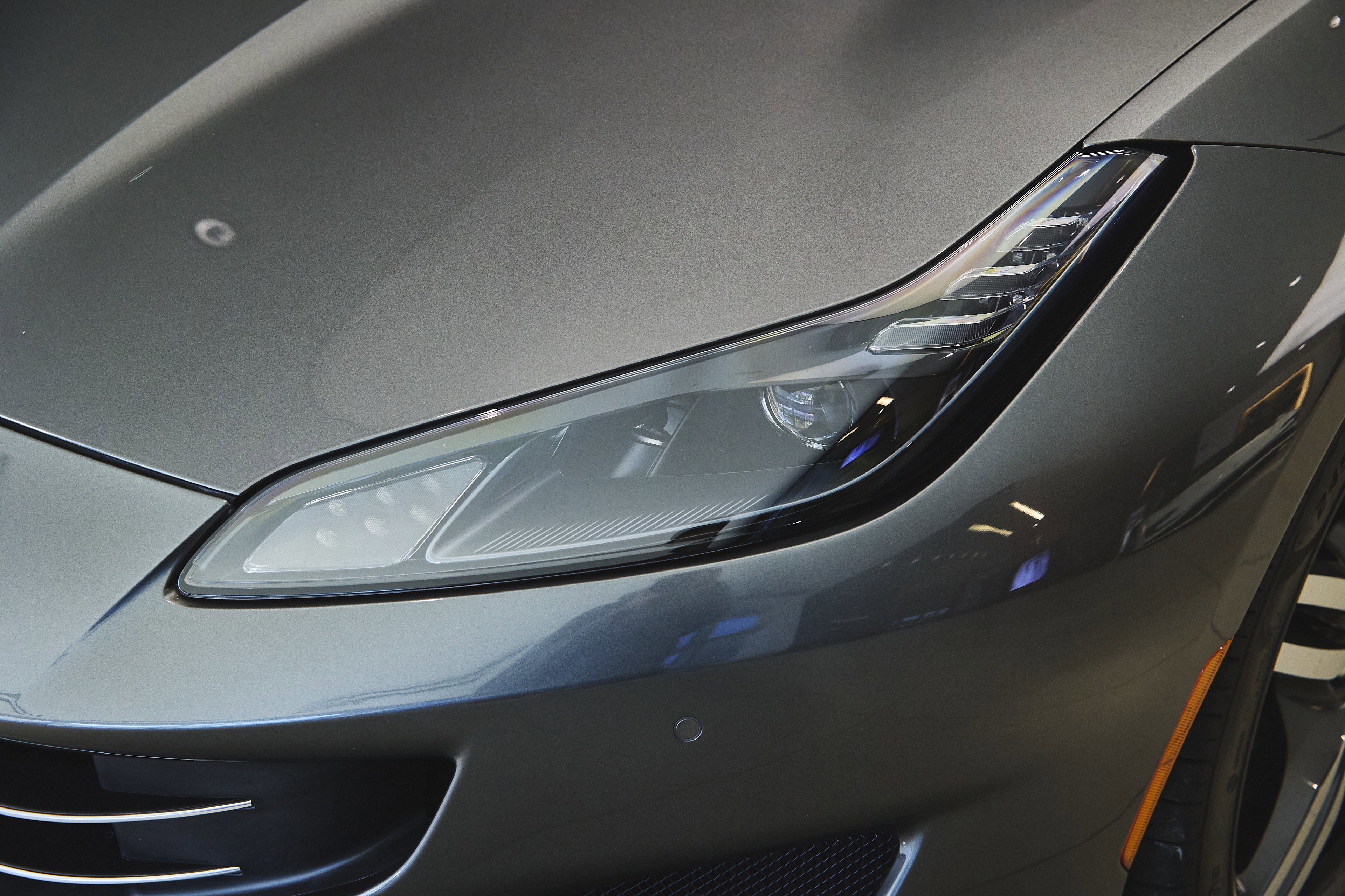 Used 2019 Ferrari Portofino RWD image 57