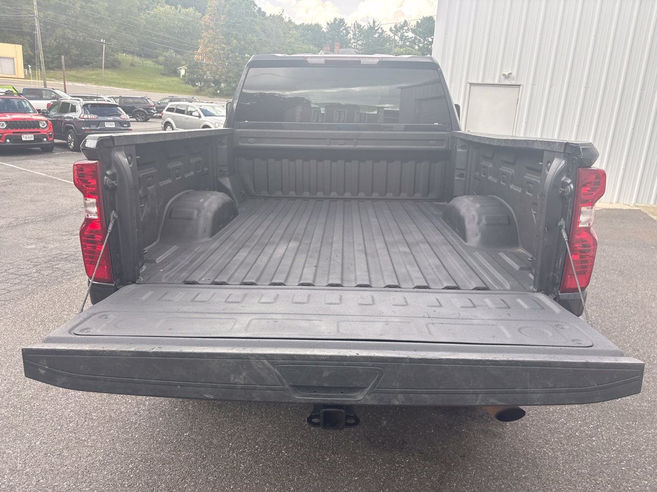Used 2024 Chevrolet Silverado 2500 Custom AWD/4WD image 18