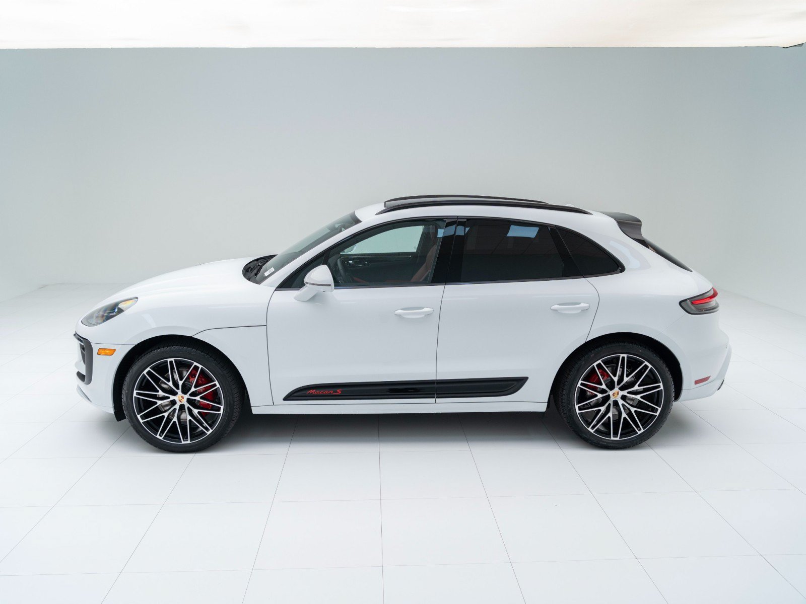New 2026 Porsche Macan S AWD/4WD image 2