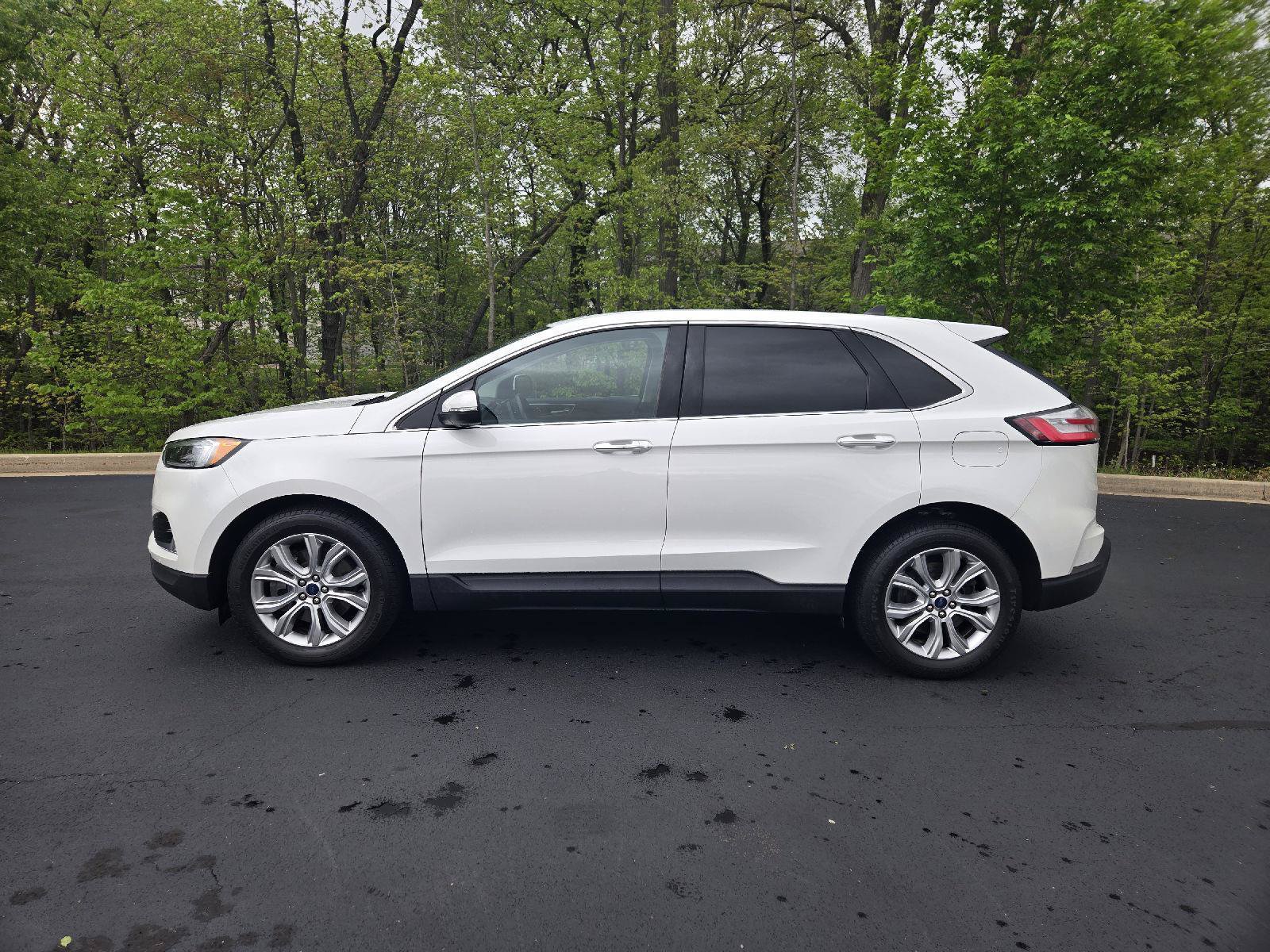Used 2022 Ford Edge Titanium w/ Equipment Group 301A AWD/4WD image 5