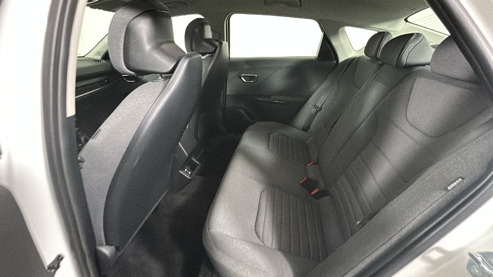 Used 2025 Kia K4 EX FWD image 24