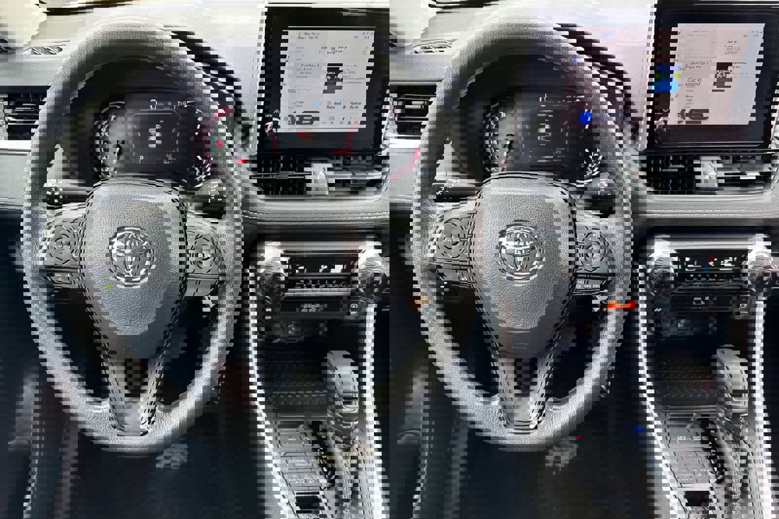 Used 2024 Toyota RAV4 LE image 14