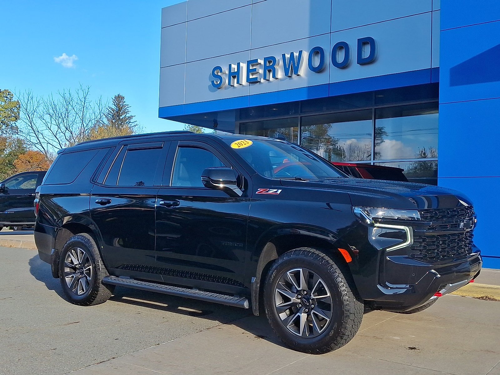 Used 2023 Chevrolet Tahoe Z71 w/ Luxury Package image 1