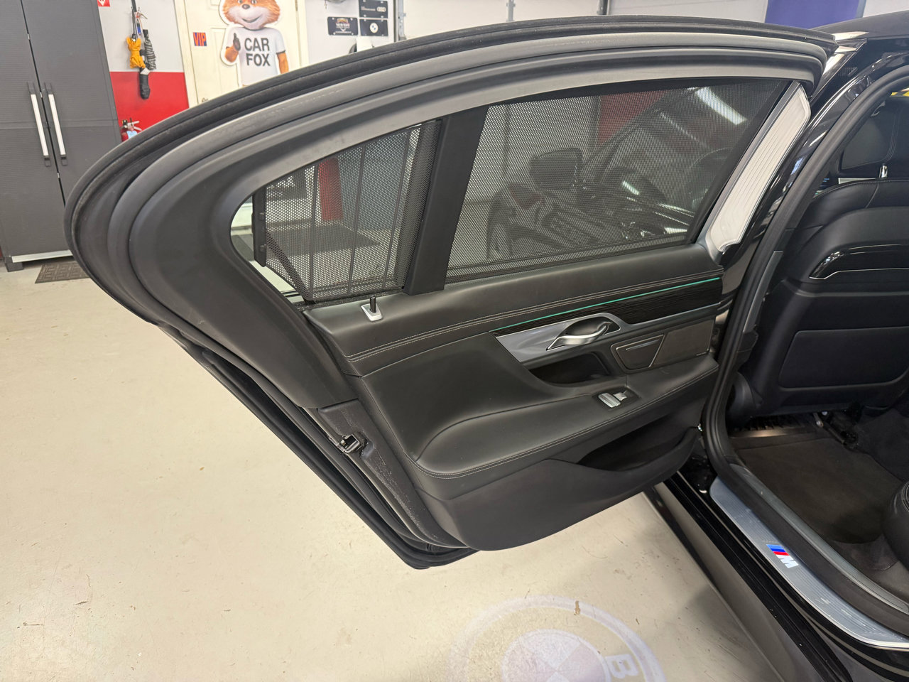 Used 2017 BMW 750i xDrive image 33