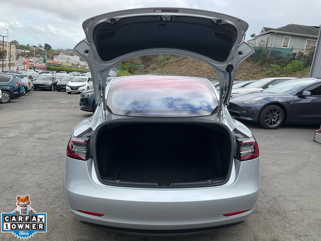 Used 2018 Tesla Model 3 Long Range RWD image 10