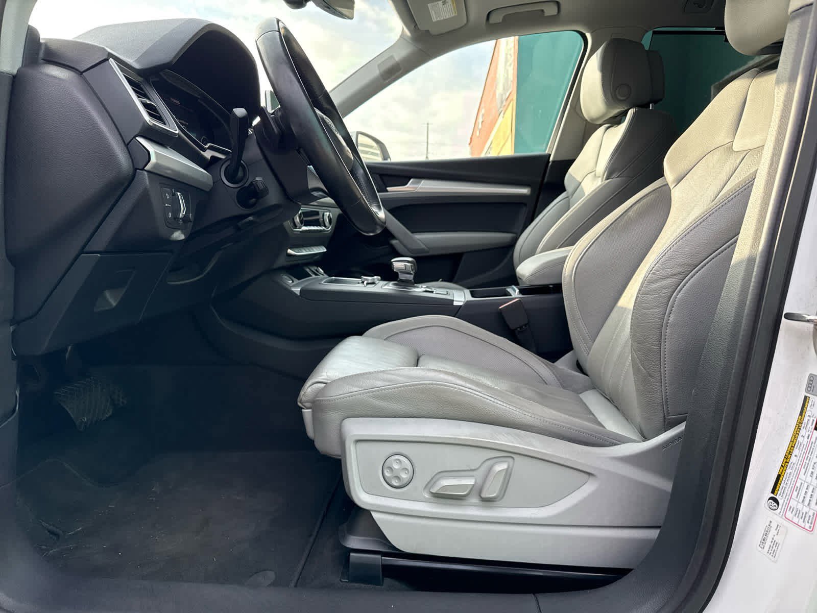 Used 2018 Audi Q5 2.0T Premium Plus w/ Premium Plus Package image 6