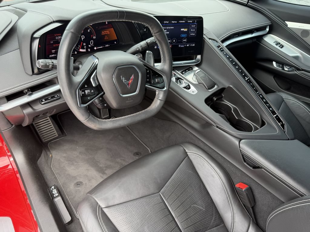 Used 2021 Chevrolet Corvette Stingray Preferred Conv w/ Z51 Performance Package RWD image 17