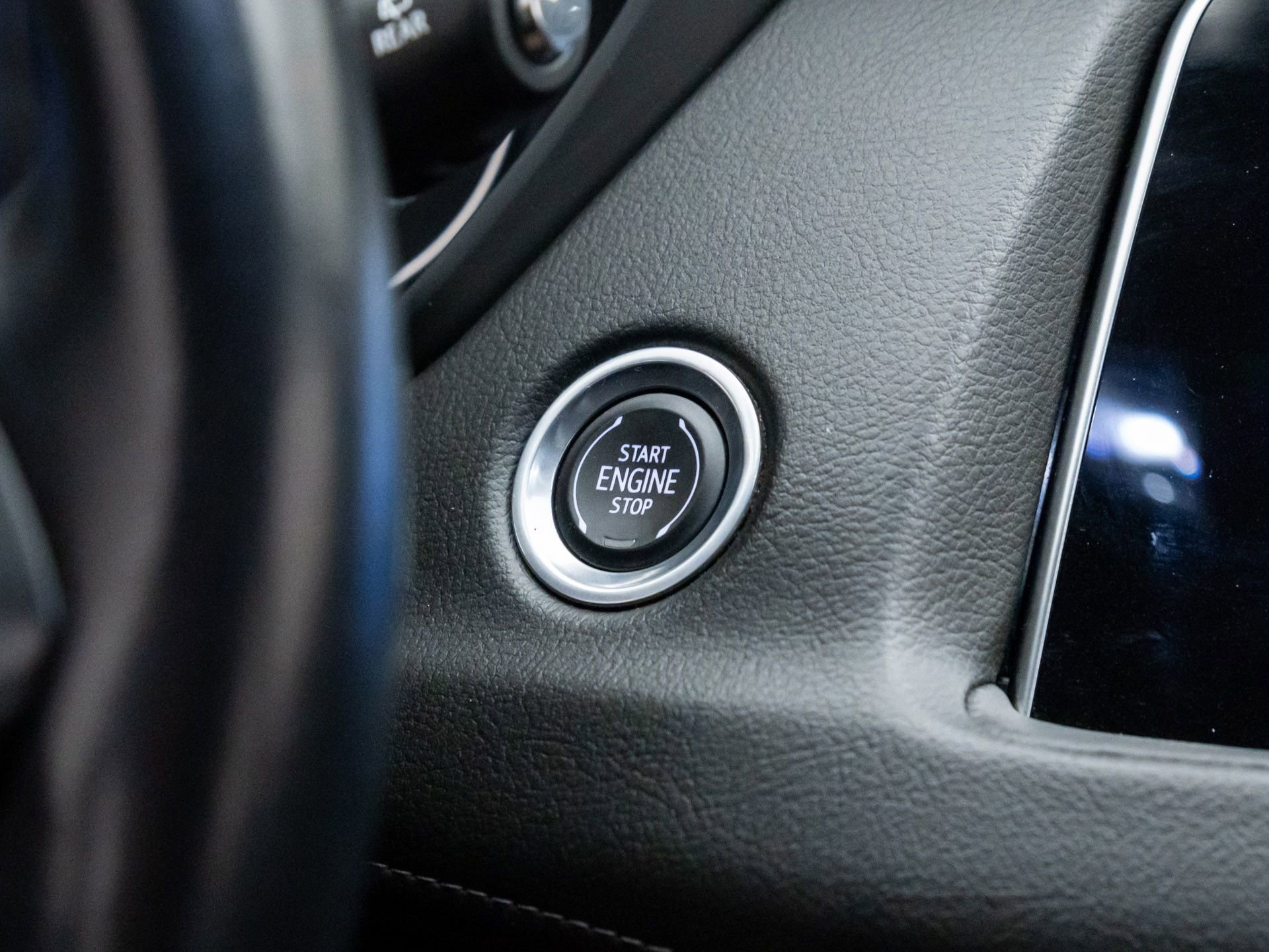 Certified 2023 Cadillac XT4 Premium Luxury image 21