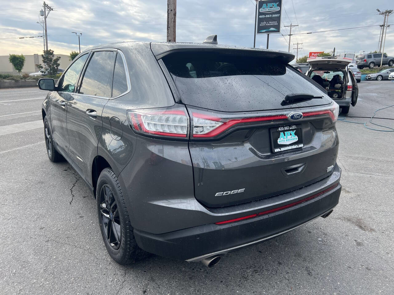 Used 2018 Ford Edge SEL w/ Canadian Touring Package image 4