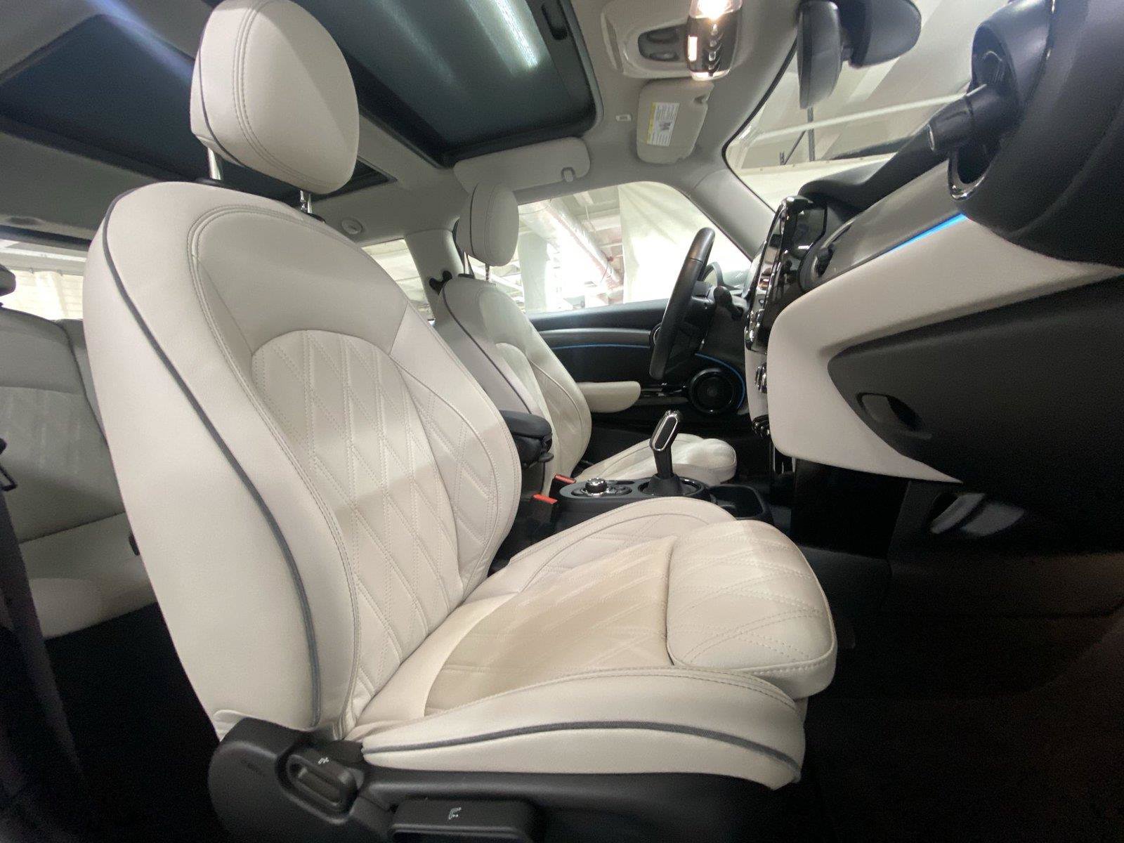 Used 2024 MINI Cooper SE w/ Signature Upholstery Package FWD image 30