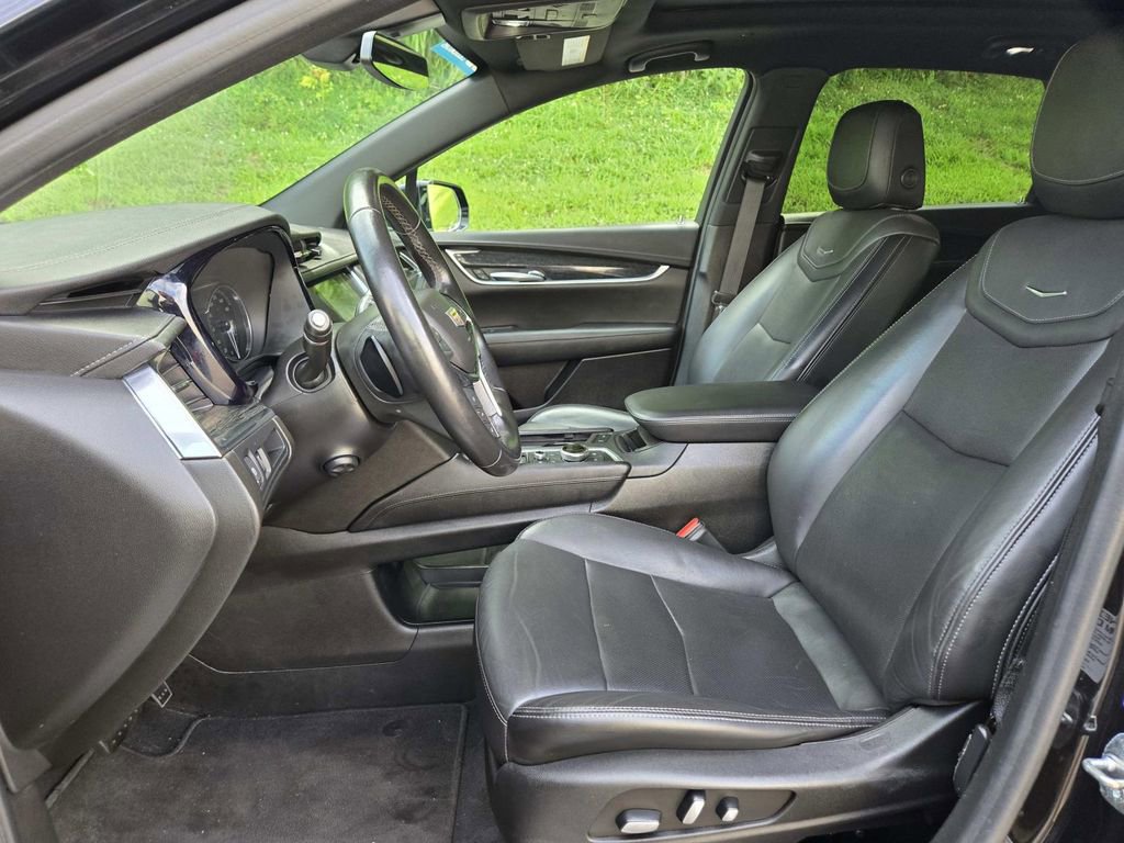 Used 2022 Cadillac XT5 Premium Luxury image 12