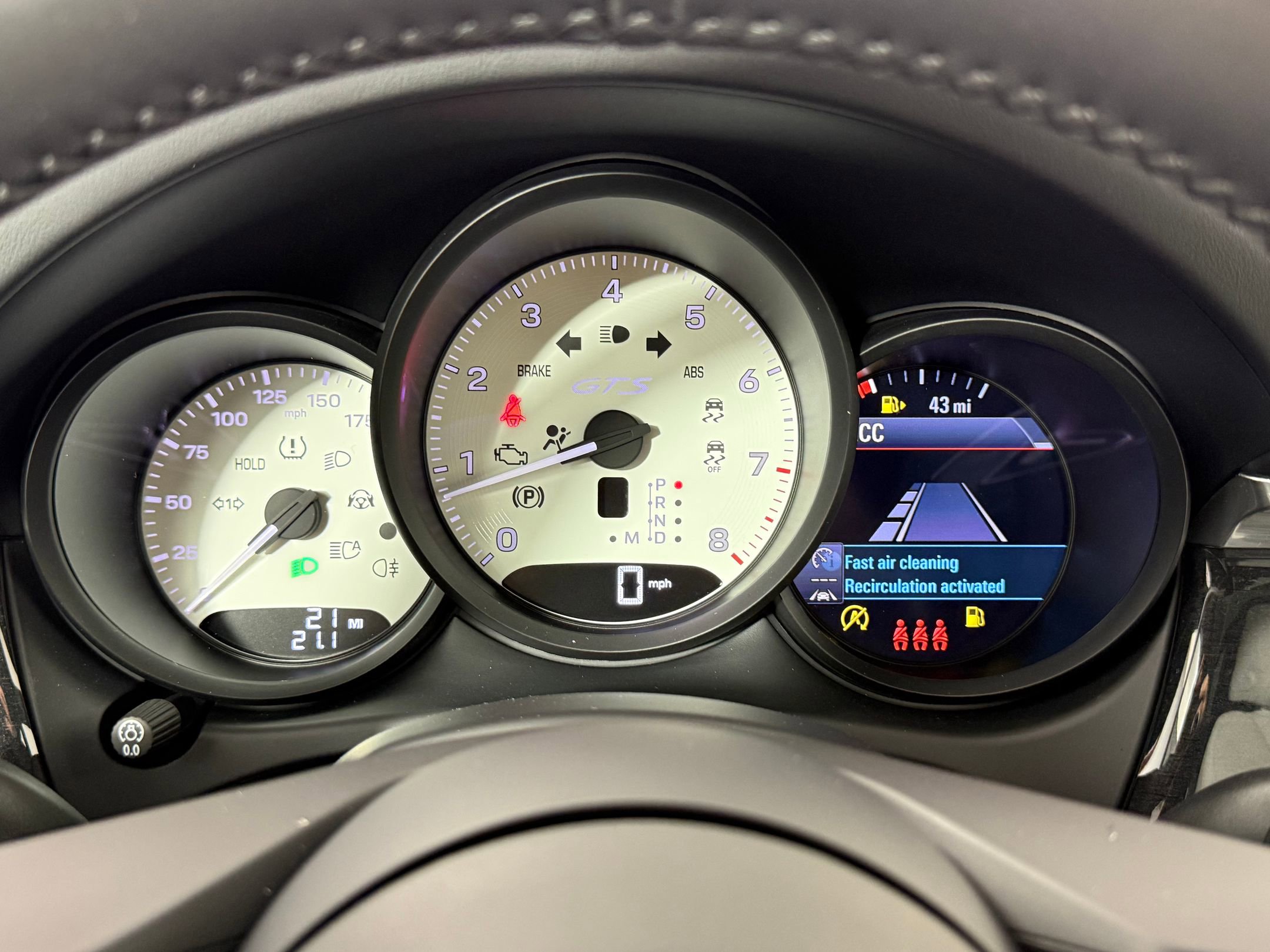 New 2026 Porsche Macan GTS AWD/4WD image 29