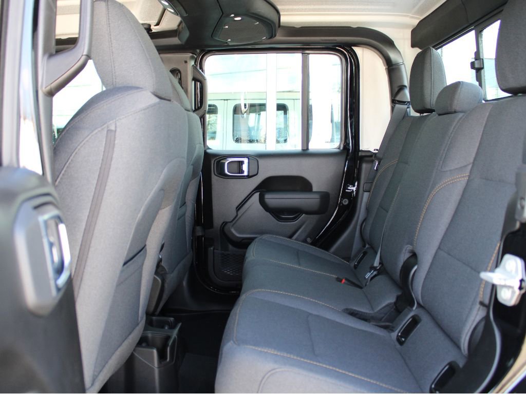 New 2026 Jeep Gladiator Sport image 31