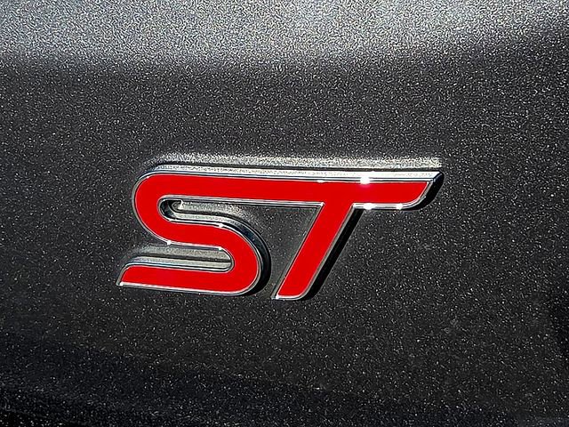 Used 2021 Ford Edge ST w/ Equipment Group 401A AWD/4WD image 12