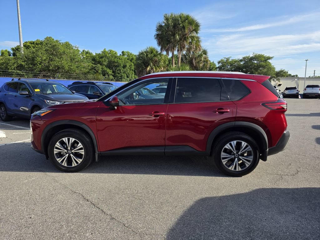 Used 2021 Nissan Rogue SV w/ Premium Package FWD image 5