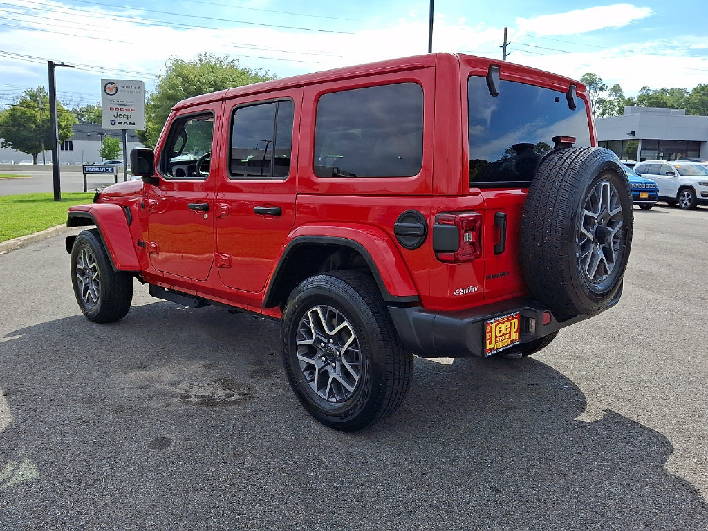 Certified 2026 Jeep Wrangler Unlimited Sahara AWD/4WD image 4