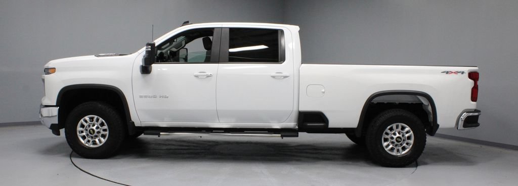 Used 2025 Chevrolet Silverado 2500 LT w/ Safety Package AWD/4WD image 8