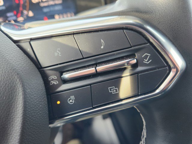 Used 2024 Chevrolet Traverse LT image 42