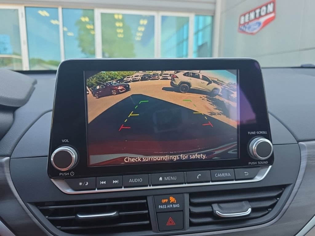 Used 2025 Nissan Altima 2.5 SV FWD image 20
