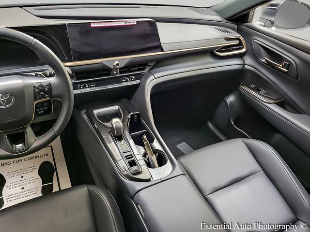 Certified 2025 Toyota Crown Signia AWD/4WD image 13